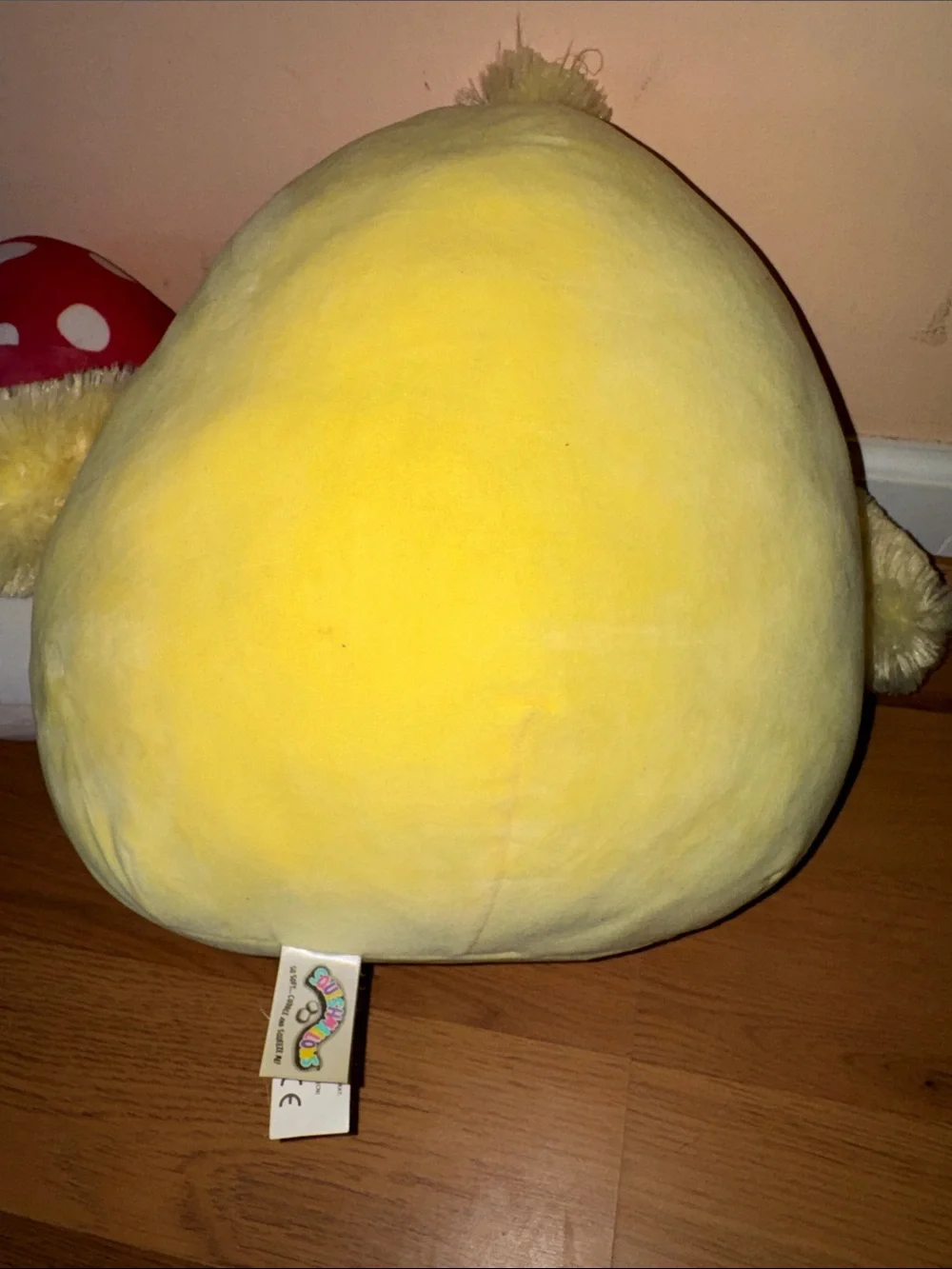N/A soft yellow